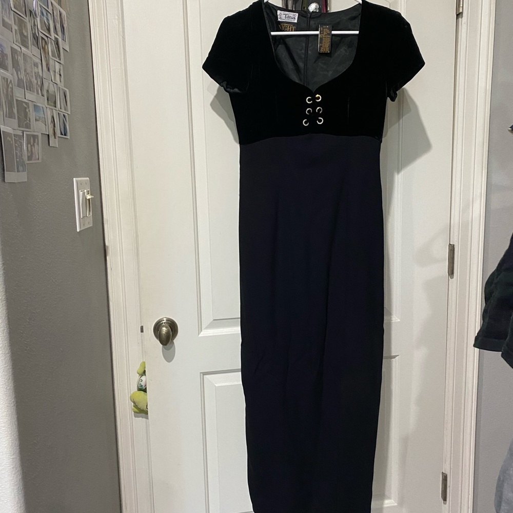 Liz Claiborne gown